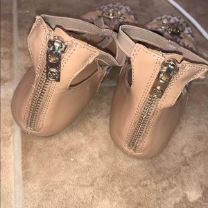 Michael Kors Flat